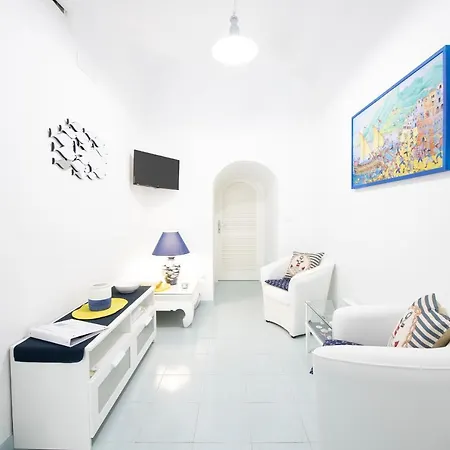 Blu - Amalfi Coast - Close To The Beach Apartment Atrani